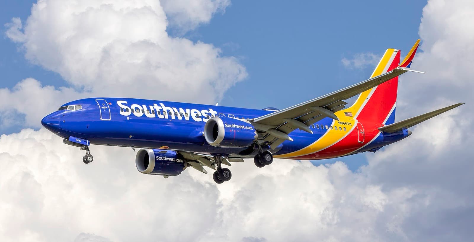 Southwest Airlines Boeing 737 MAX 8 N8847Q landing at Baltimore/Washington